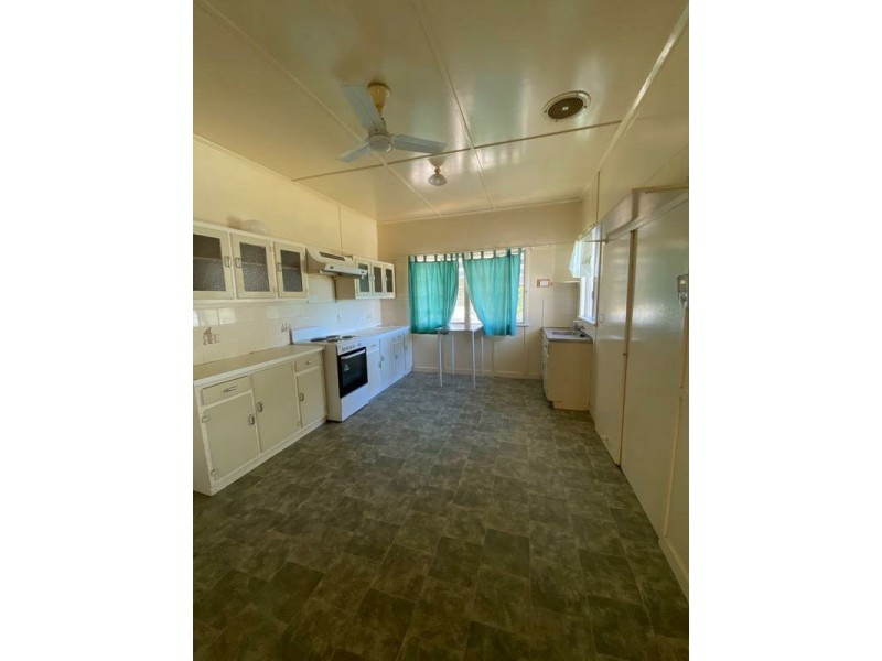 96 Bowen Street, Goondiwindi QLD 4390