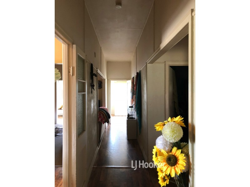 8 Eena Street, Yelarbon QLD 4388