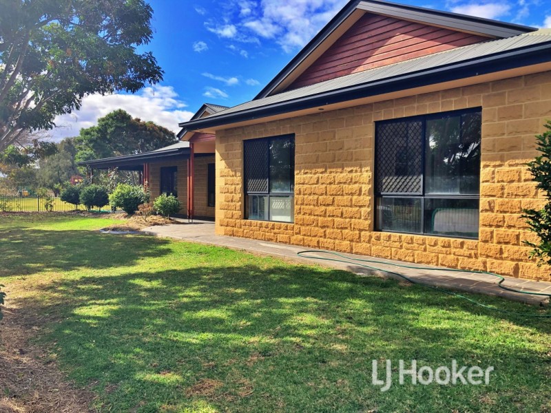 2 James Ryan Ave, Goondiwindi QLD 4390
