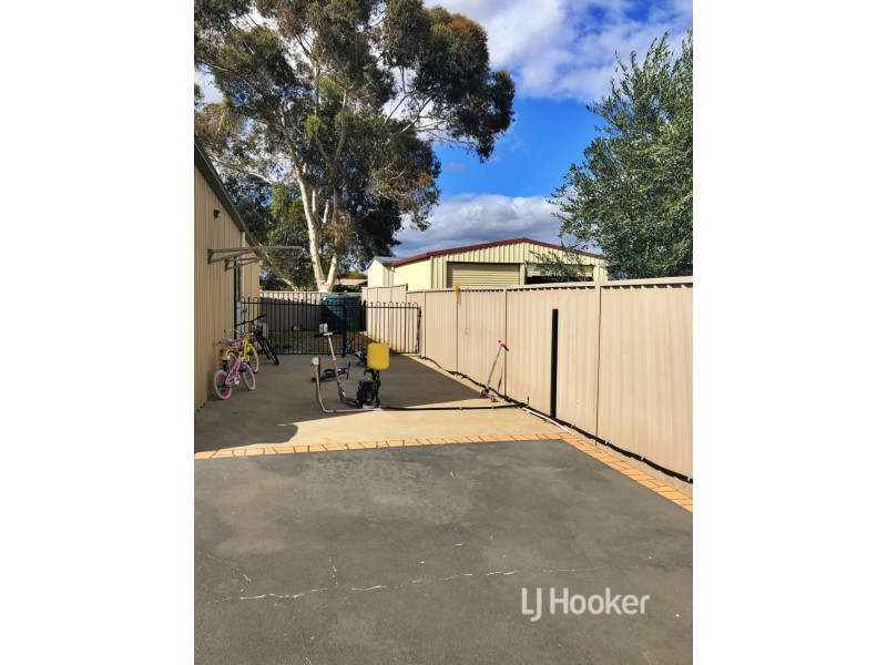 2 James Ryan Ave, Goondiwindi QLD 4390