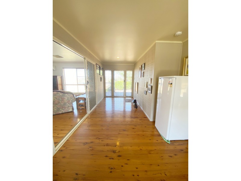 16 Glenoak Rd, Goondiwindi QLD 4390