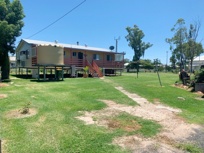 8 Bengalla St, Yelarbon QLD 4388