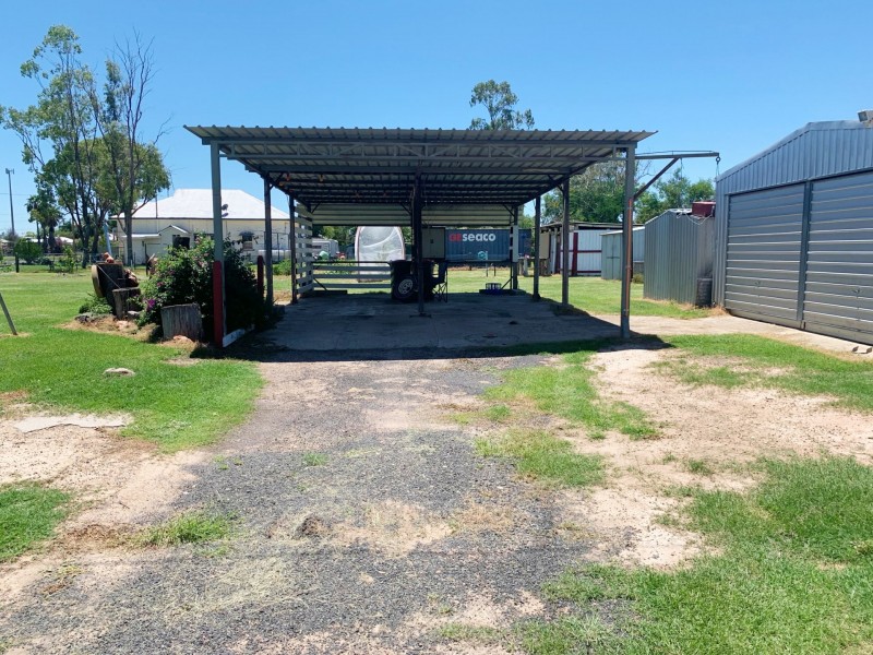 8 Bengalla St, Yelarbon QLD 4388