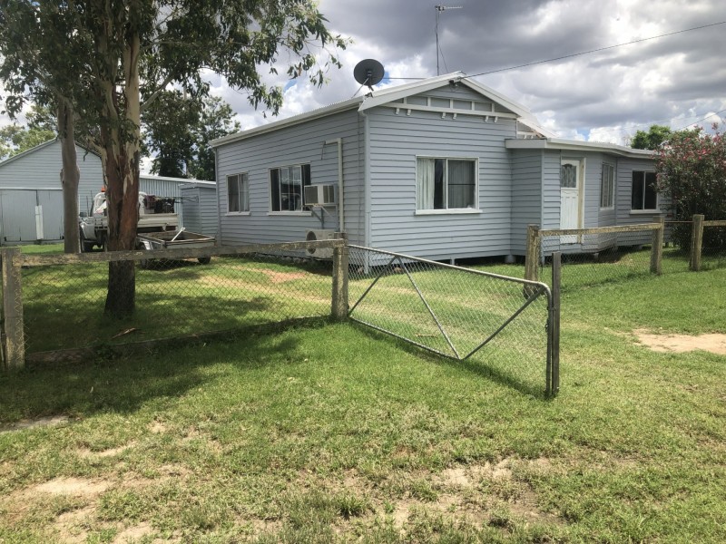 33 Bengalla St, Yelarbon QLD 4388