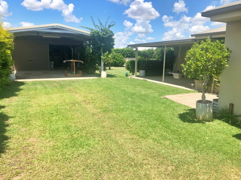 12 Veronic Ave, Goondiwindi QLD 4390