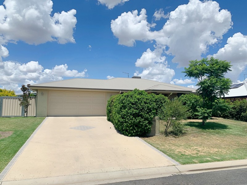 12 Veronic Ave, Goondiwindi QLD 4390