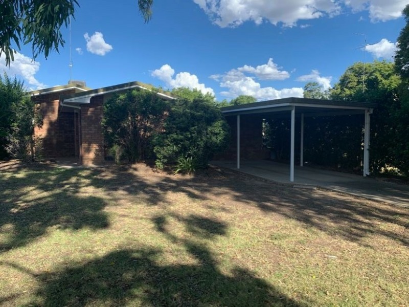 2 Winton Street, Goondiwindi QLD 4390