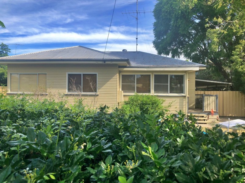 84 Russell St, Goondiwindi QLD 4390