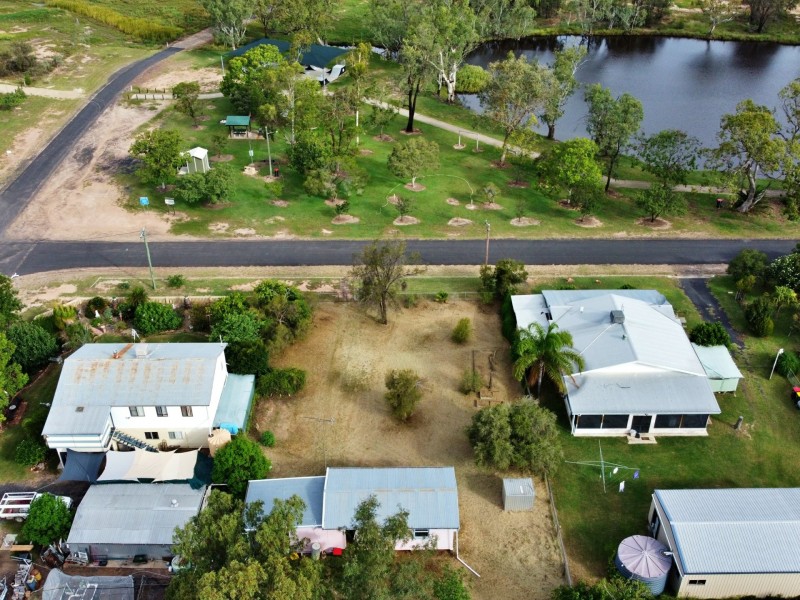29 Lagoon Street, Yelarbon QLD 4388