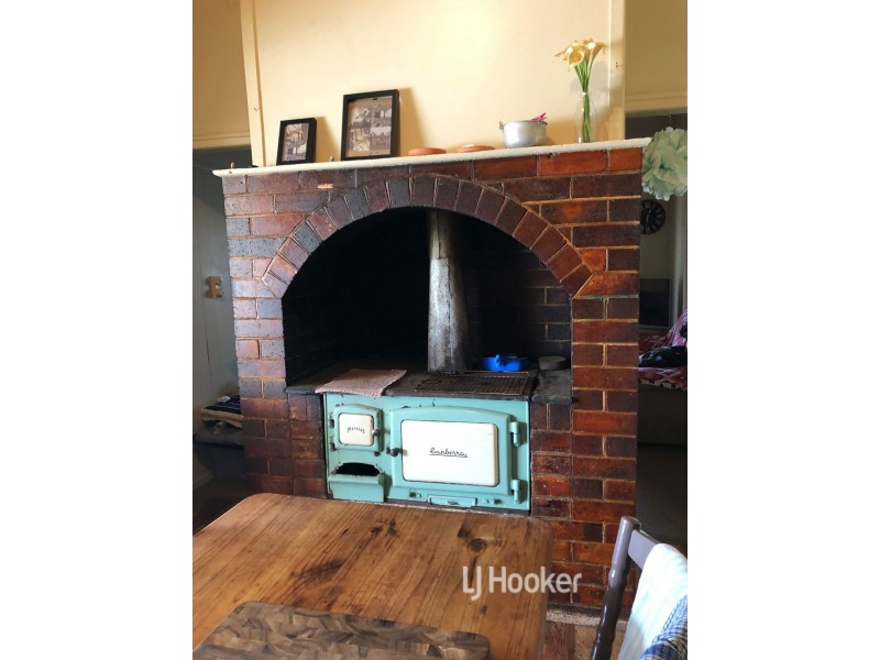 8 Eena Street, Yelarbon QLD 4388