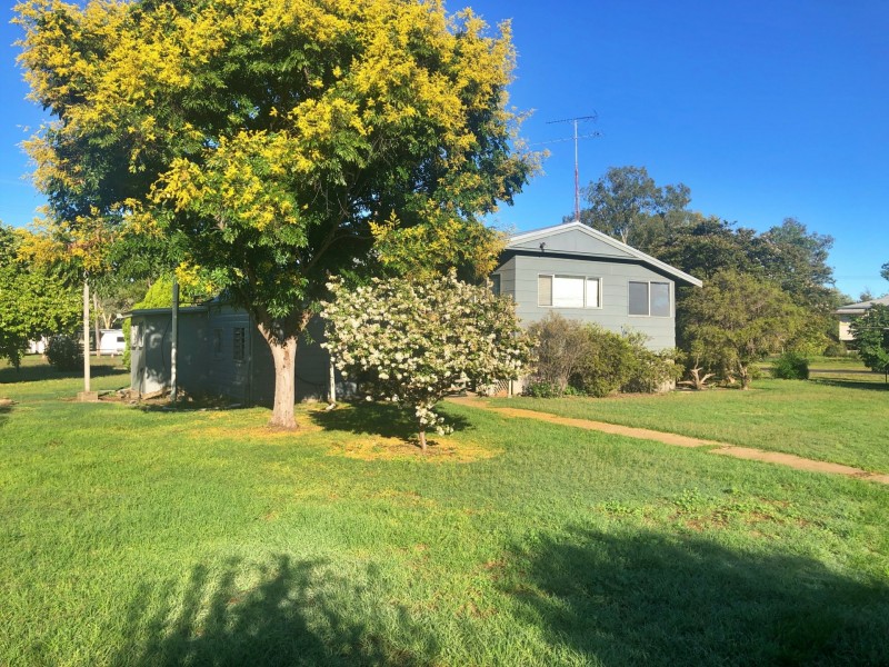 35-37 Warialda St, Yetman NSW 2410