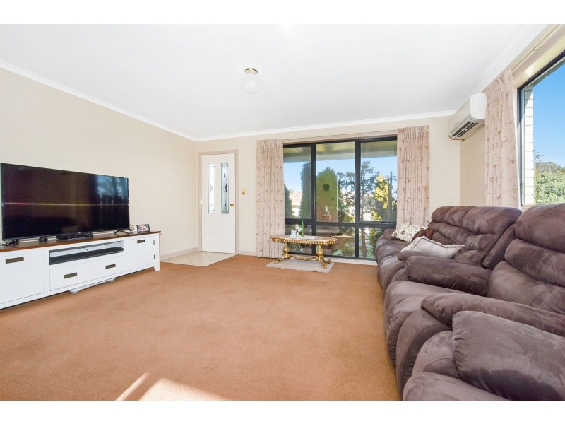 2 Wintercole Court, Newnham TAS 7248