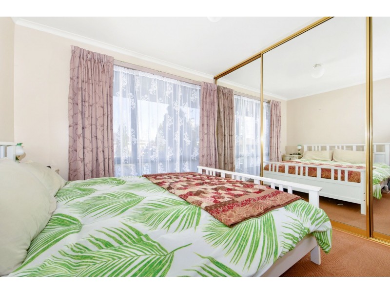 2 Wintercole Court, Newnham TAS 7248