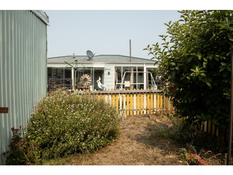 6 Friend Street, George Town TAS 7253