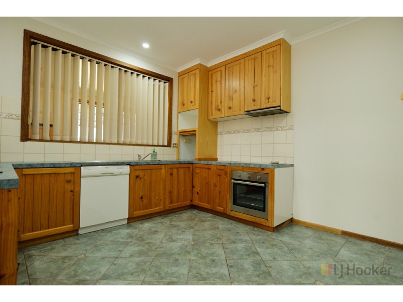 54 Crandon Crescent, Newnham TAS 7248