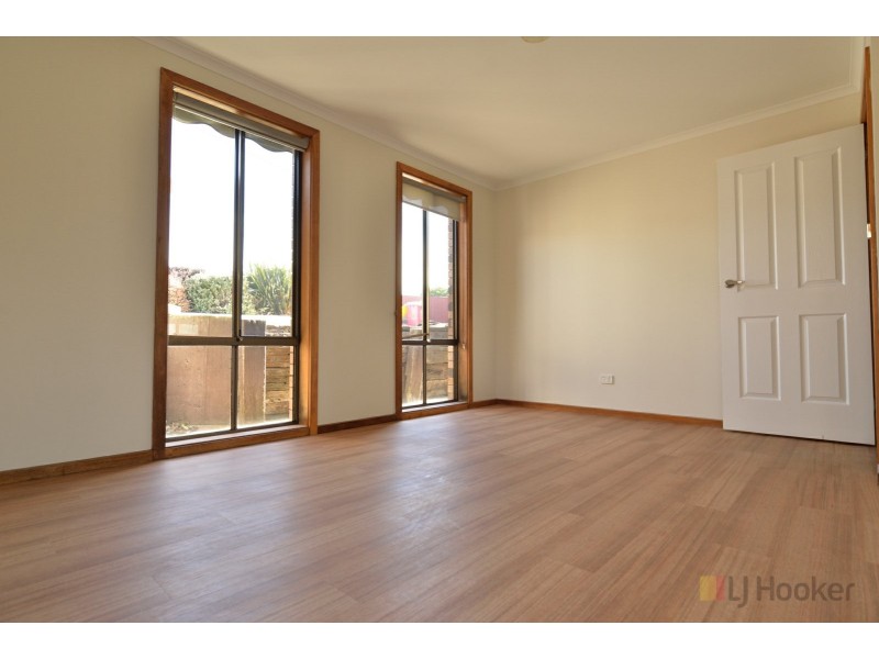 54 Crandon Crescent, Newnham TAS 7248