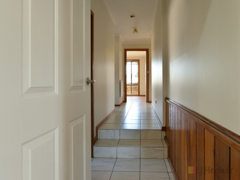 54 Crandon Crescent, Newnham TAS 7248