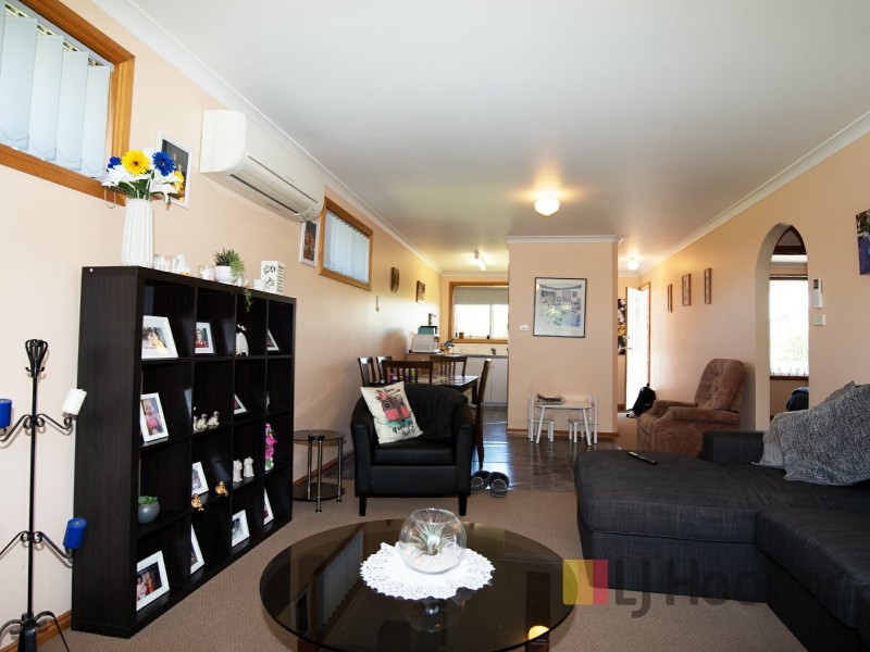 Unit 3/20 Luke Court, Summerhill TAS 7250