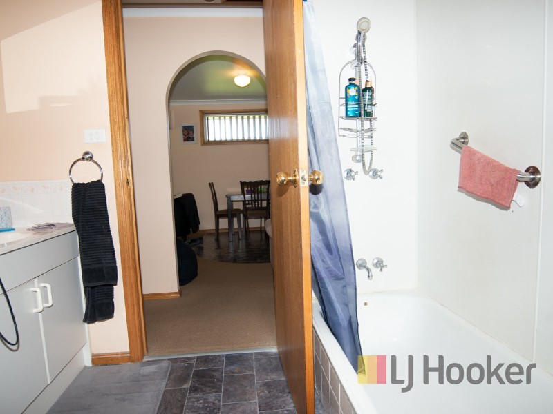 Unit 3/20 Luke Court, Summerhill TAS 7250