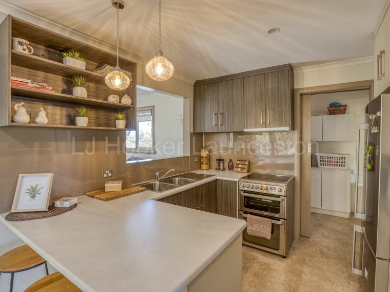 100 Poplar Parade, Youngtown TAS 7249