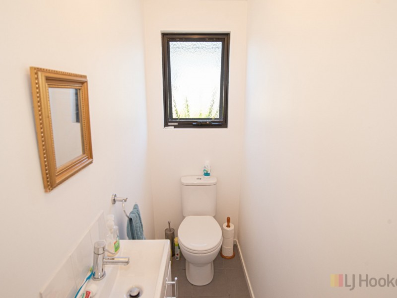 2/39 Button Street, Mowbray TAS 7248