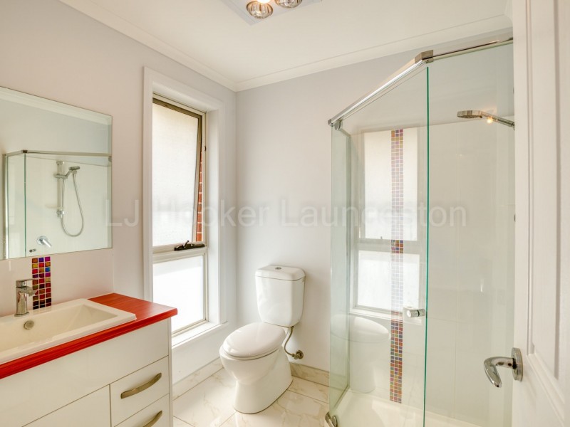 6 Miriam Court, Newnham TAS 7248