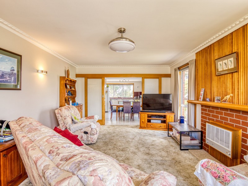15 Ronneby Road, Newnham TAS 7248