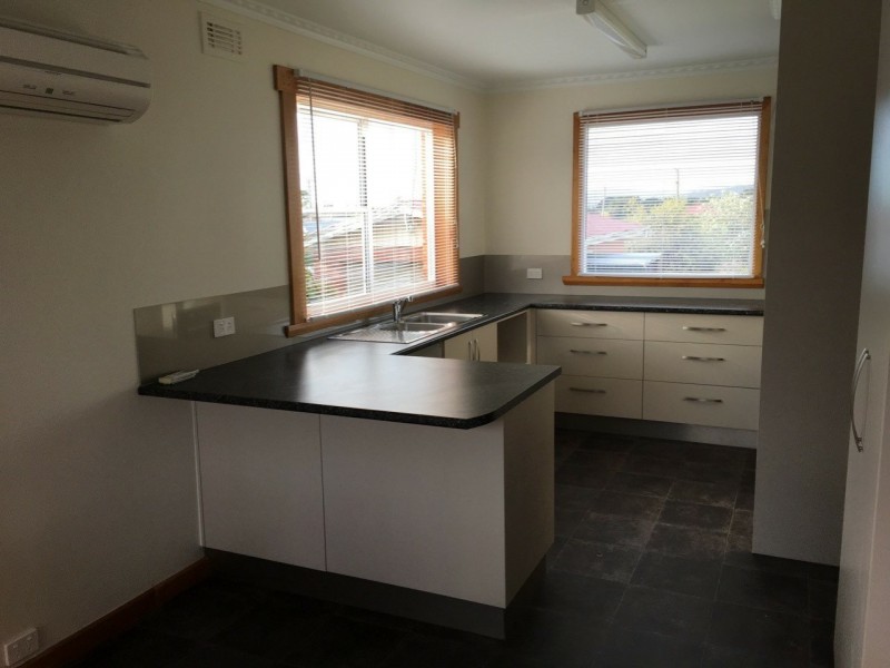 4 Cornwall Street, Beaconsfield TAS 7270