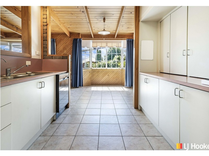 15 Sculthorpe Place, Norwood TAS 7250