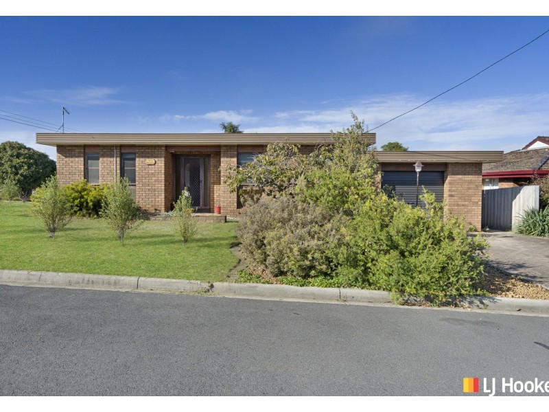 6 Teal Court, Newnham TAS 7248