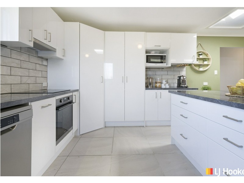 6 Teal Court, Newnham TAS 7248