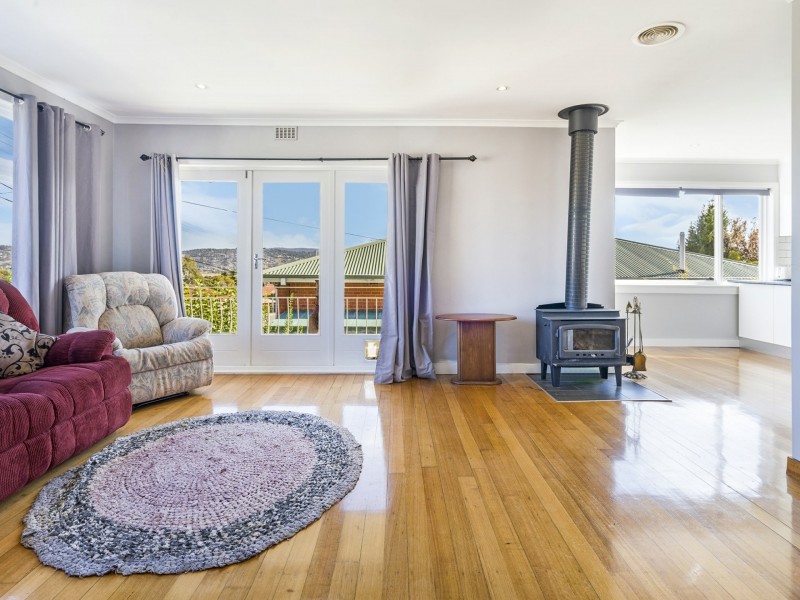 26 Ronneby Road, Newnham TAS 7248