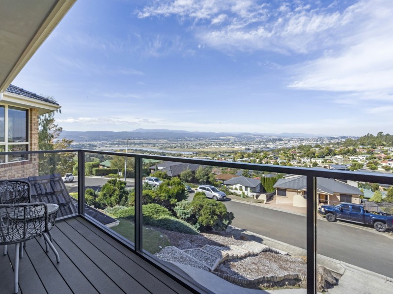 4 Tennyson Drive, Riverside TAS 7250