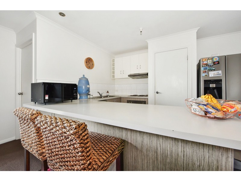 10 Dafnis Drive, Newnham TAS 7248