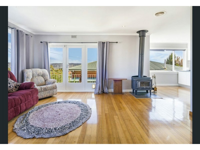 26 Ronneby Road, Newnham TAS 7248