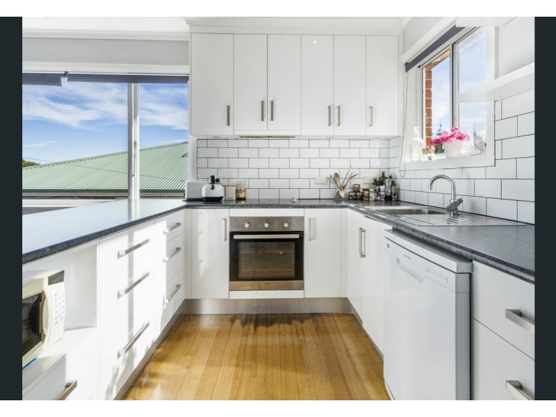 26 Ronneby Road, Newnham TAS 7248