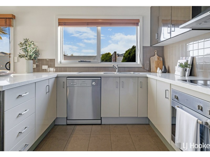 Unit 12/7 St James Close, Newstead TAS 7250