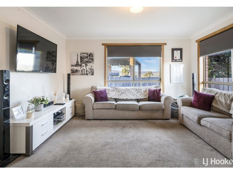 Unit 2/15 Lovely Banks Court, Legana TAS 7277