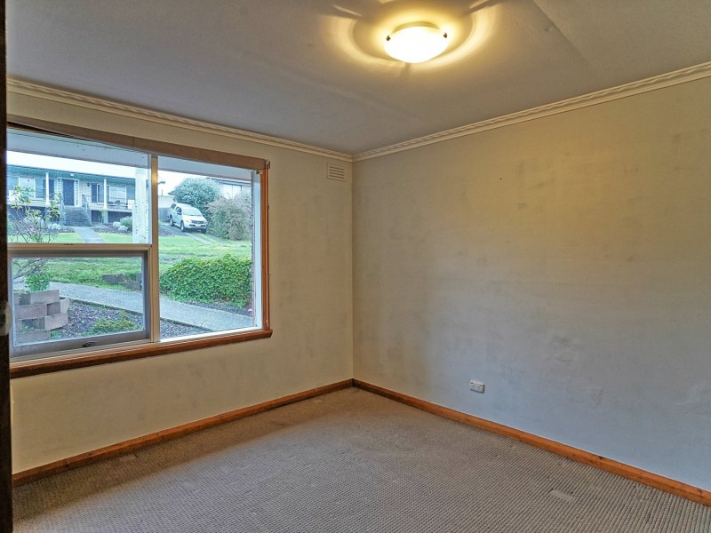 36 Crandon Crescent, Newnham TAS 7248