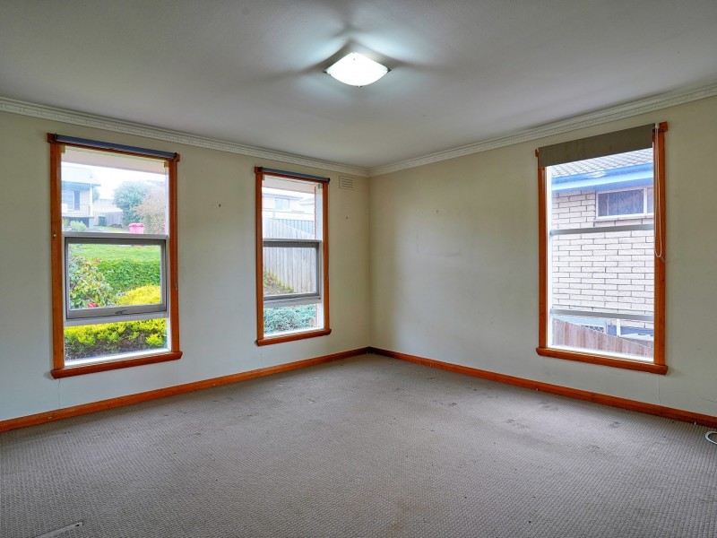 36 Crandon Crescent, Newnham TAS 7248