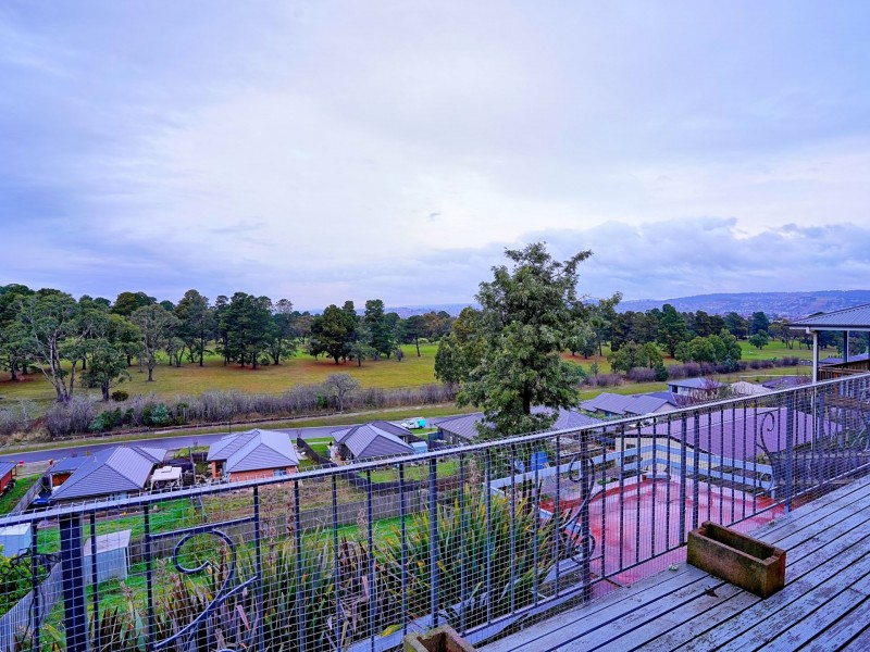 36 Crandon Crescent, Newnham TAS 7248