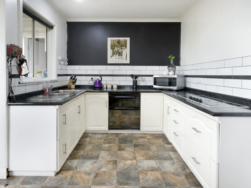 11 Cook Crescent, Mayfield TAS 7248