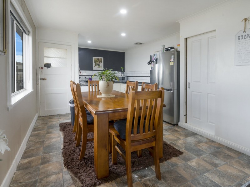 11 Cook Crescent, Mayfield TAS 7248