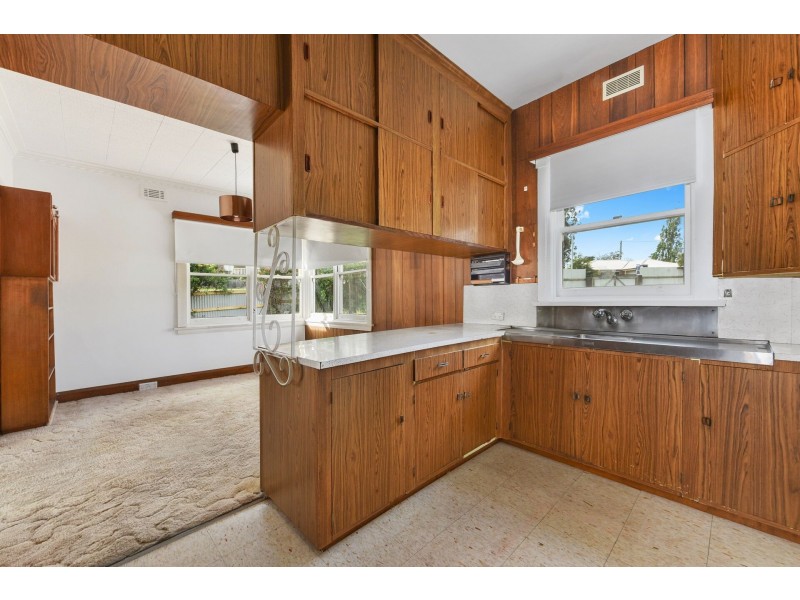 1 Wildor Crescent, Mowbray TAS 7248