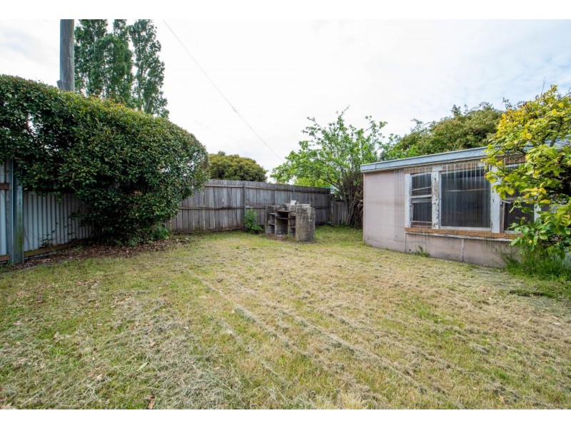 1 Wildor Crescent, Mowbray TAS 7248