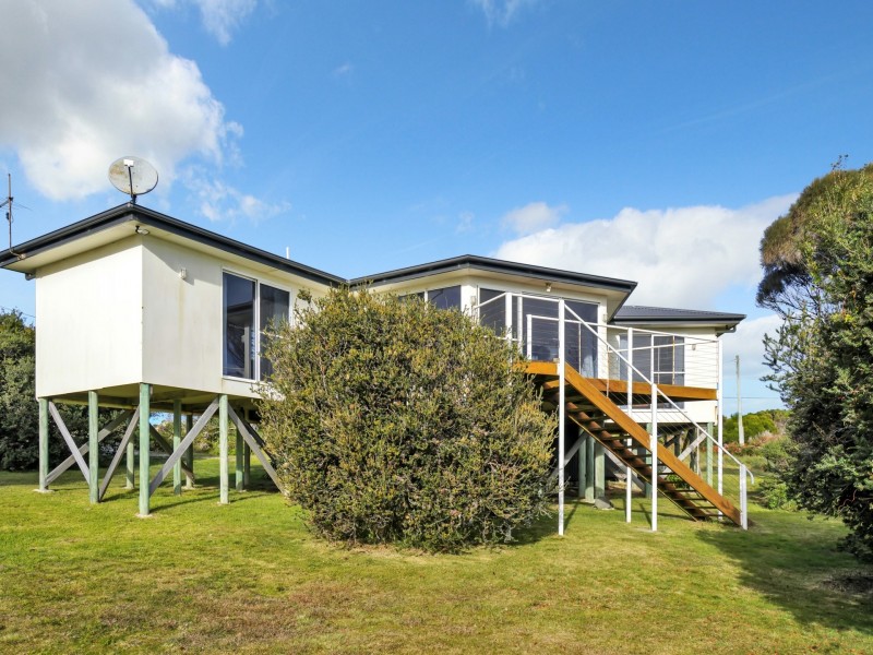 130 Bellbuoy Beach Road, Low Head TAS 7253