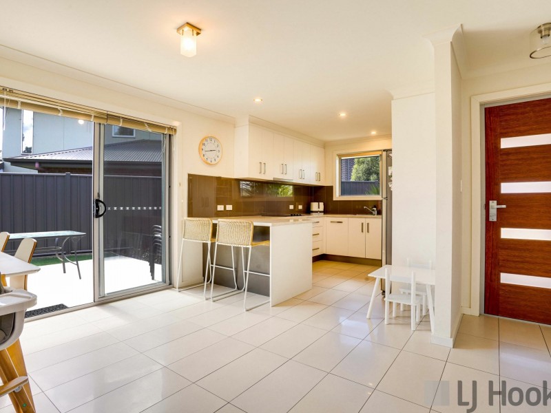 5 Olus Place, Newnham TAS 7248