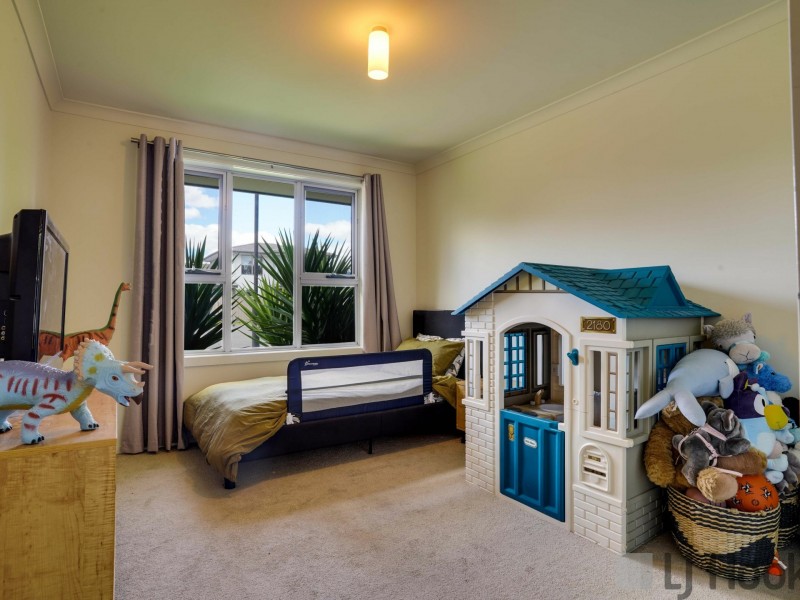 5 Olus Place, Newnham TAS 7248