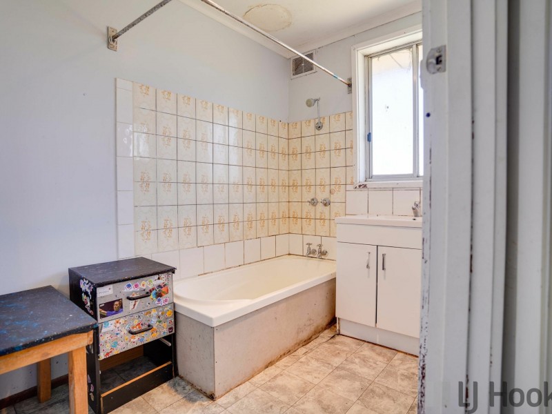 18 Warring Street, Ravenswood TAS 7250