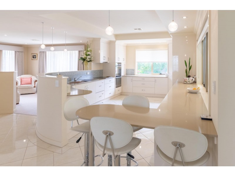 11 Catherine Street, Longford TAS 7301